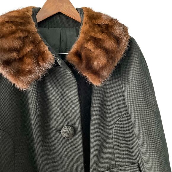 Vintage 60s/70s black woven textured midi overcoat wide fur collar size L LP - Picture 2 of 9